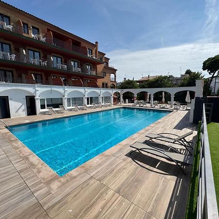 Hotel Canal Olimpic Castelldefels Exterior photo