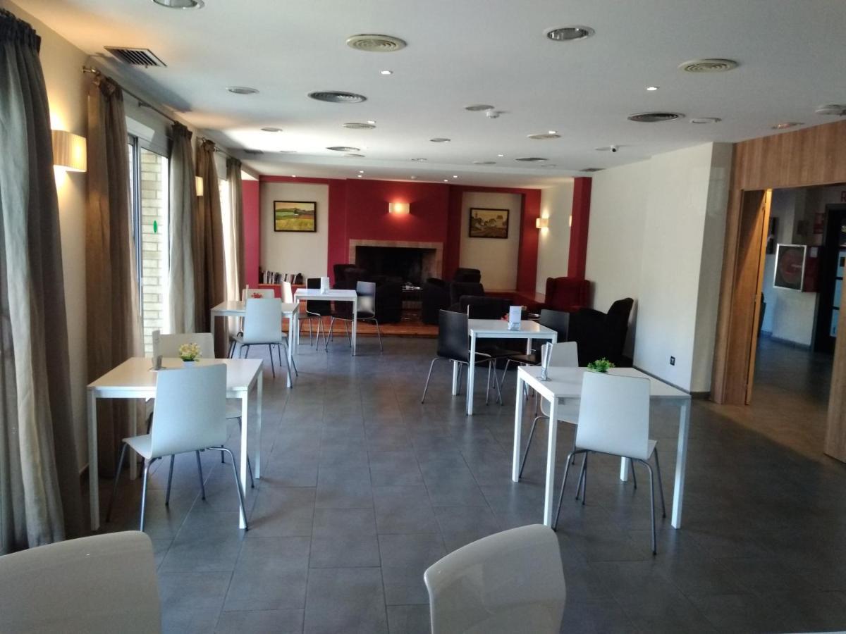 Hotel Canal Olimpic Castelldefels Exterior photo