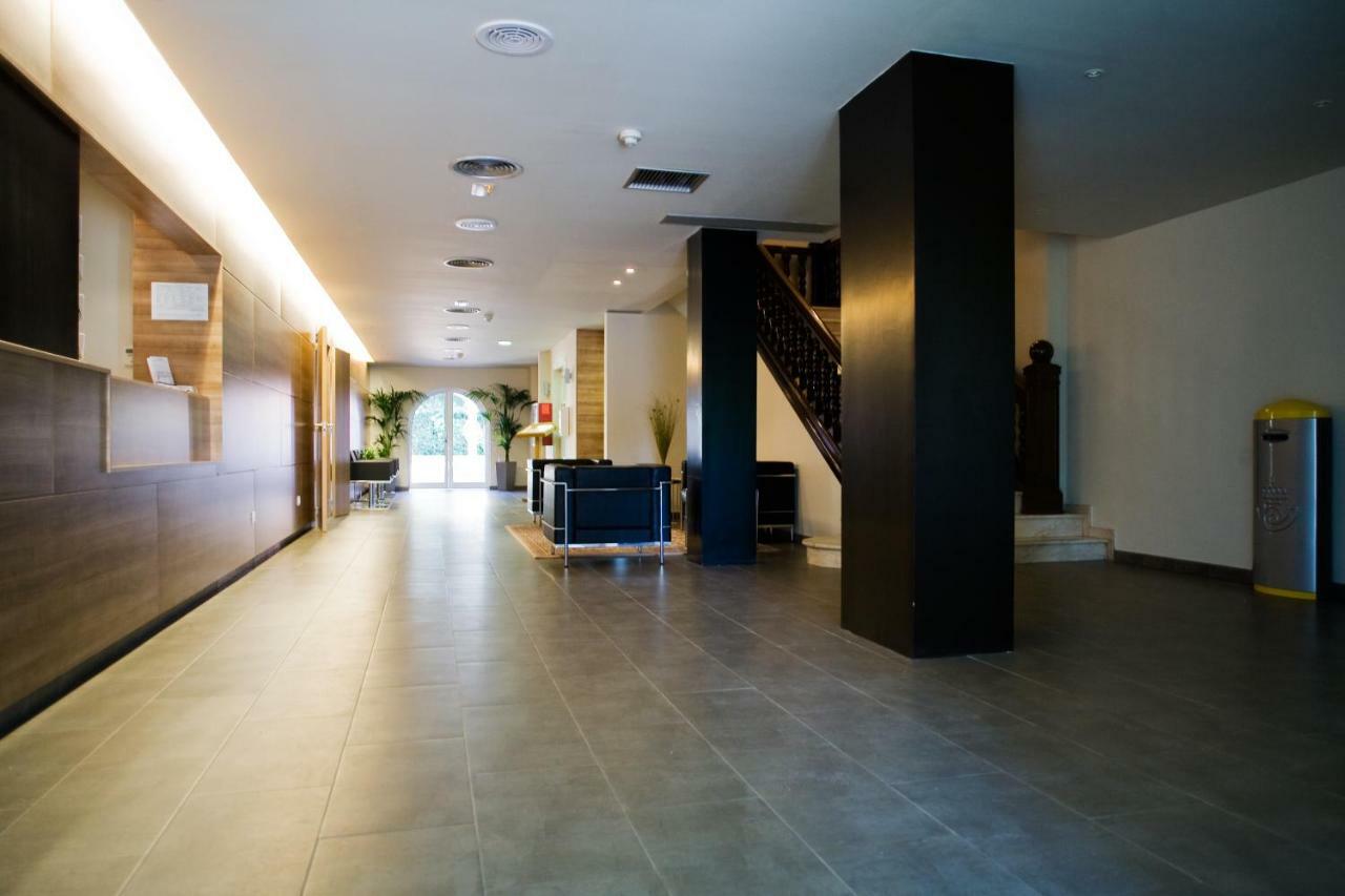 Hotel Canal Olimpic Castelldefels Exterior photo